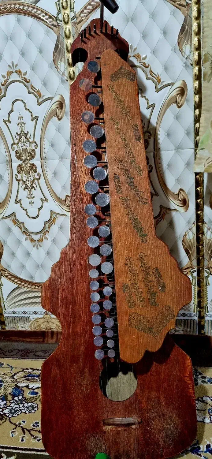 بینجو تمیز|سازهای سنتی|بم پشت, |دیوار