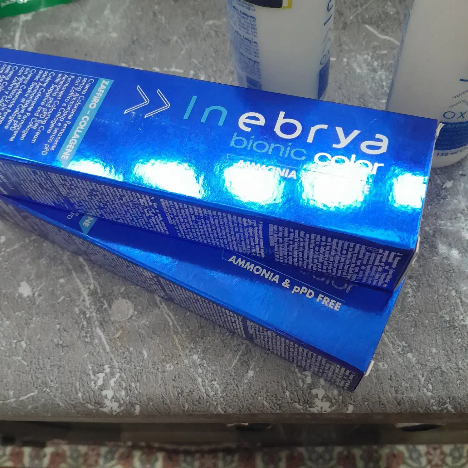 ارایشی|آرایشگاه و سالن‌های زیبایی|قم, هفت تیر|دیوار