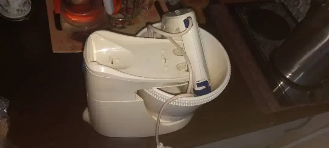 همزن برقی نونو ۳۵۰ وات فروش فوری به علت کمبود جا|خردکن، آسیاب، غذاساز|اراک, |دیوار