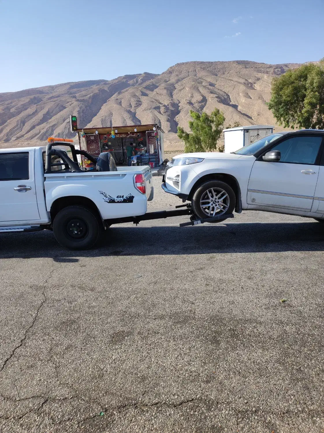 یدک کش چرخگیر و امداد خودرو علی زینلی فسا|خدمات حمل و نقل|فسا, |دیوار