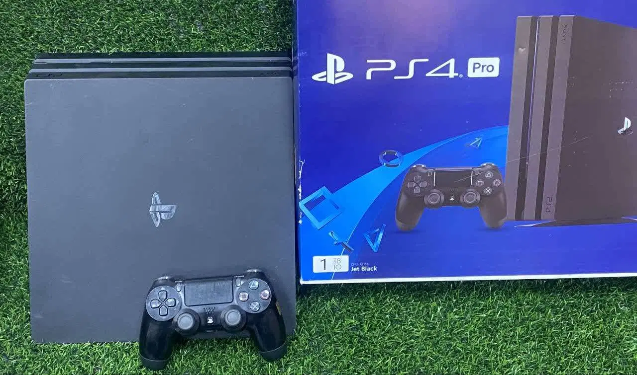 فروش PS4 پرو کپی‌خور ۱ ترابایت|کنسول، بازی ویدئویی و آنلاین|اراک, |دیوار