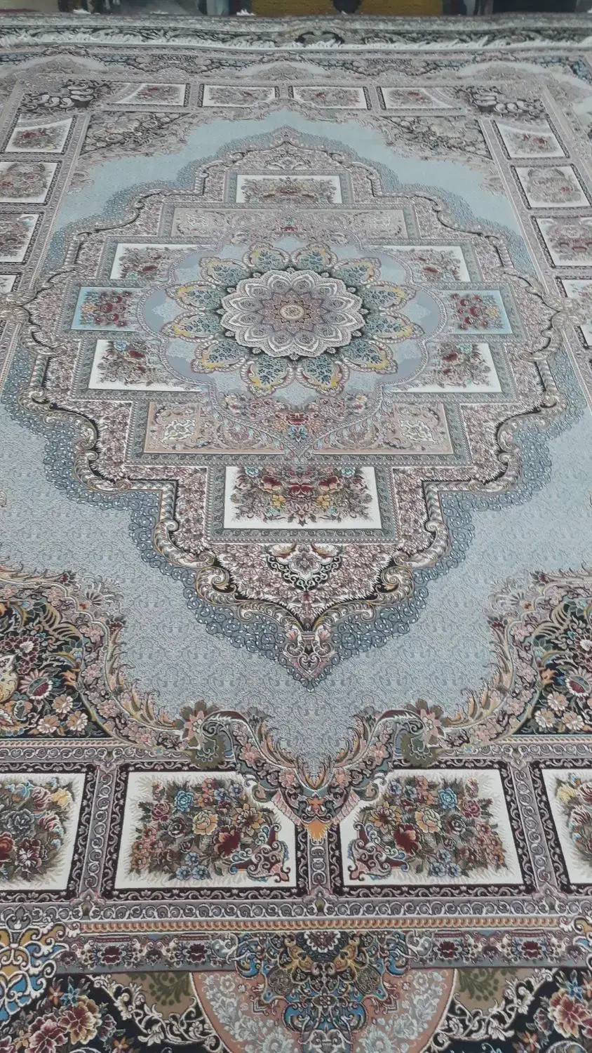 فرش ۹متری تک شده تخفیفی زیر قیمت بازار|فرش|شهرکرد, |دیوار