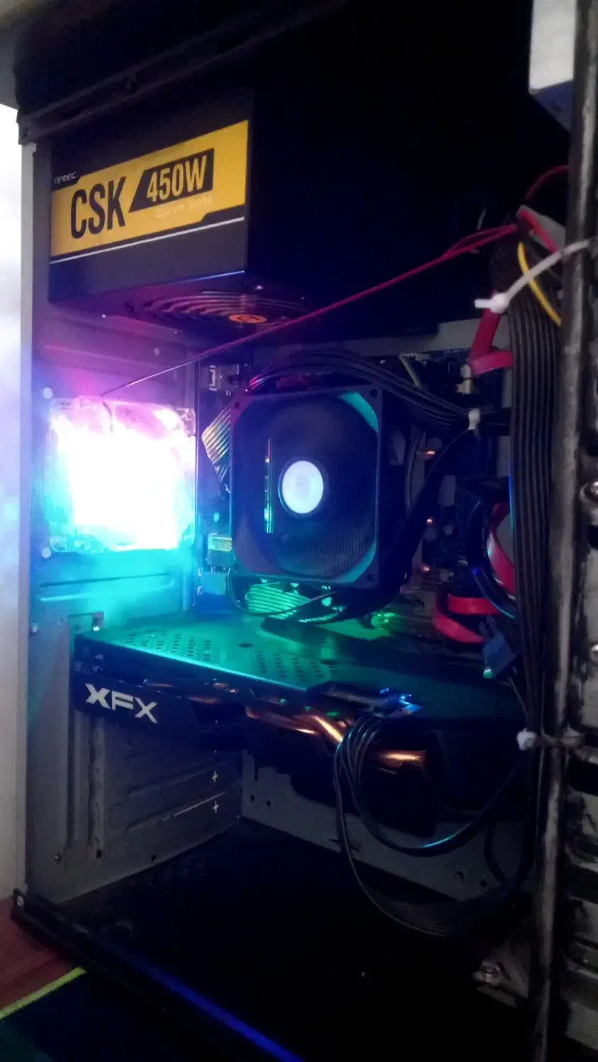 کامپیوتر به همراه مانیتور|رایانه رومیزی|طرقبه, |دیوار