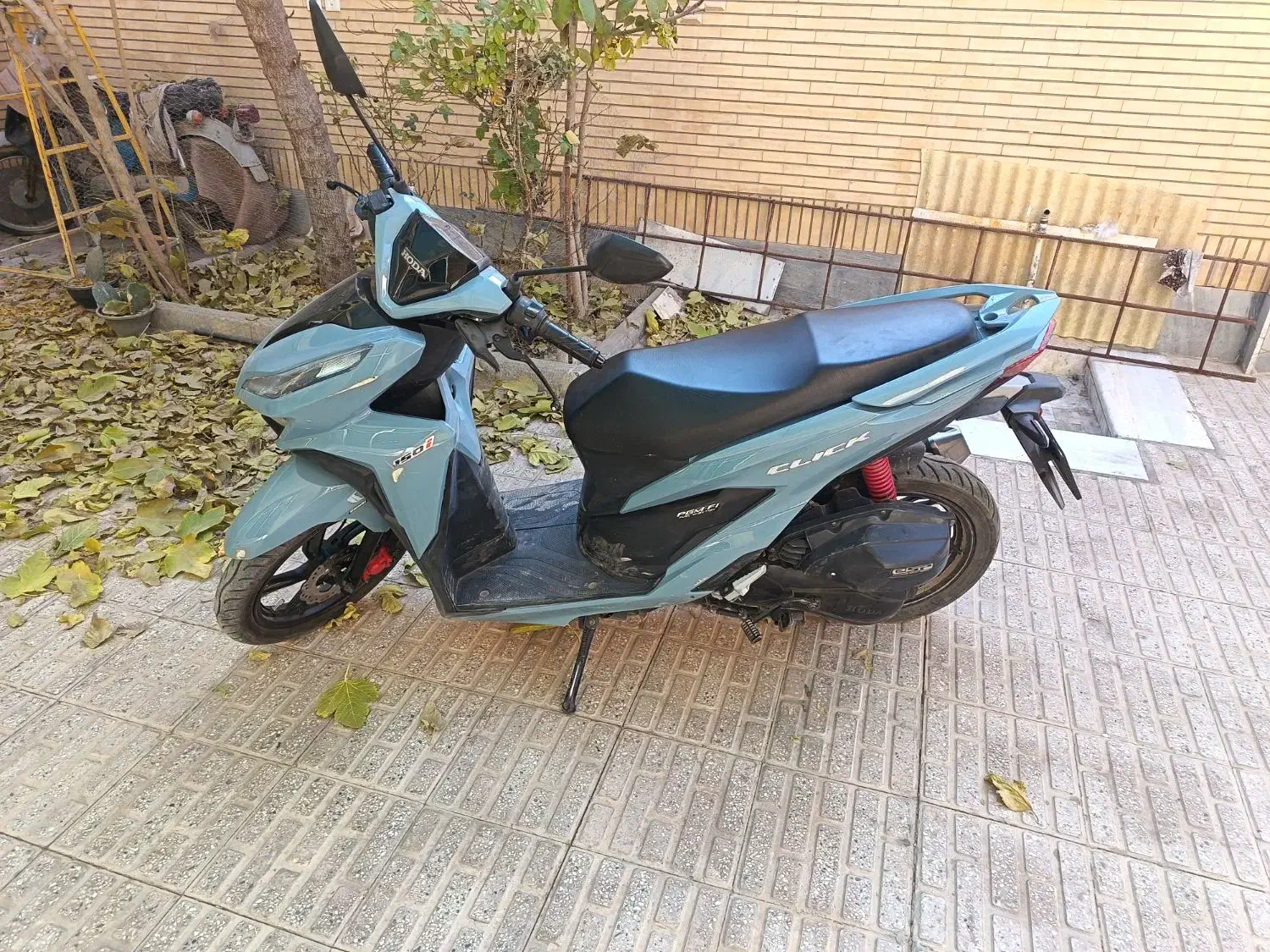 موتور کلیک هدی|موتورسیکلت|برخوار, |دیوار