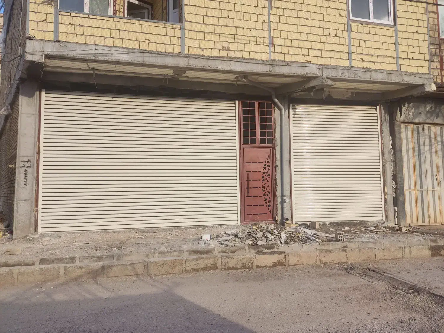 نصب انواع کرکره برقی و درب اتوماتیک شیشه ای|خدمات پیشه و مهارت|خرمآباد, |دیوار