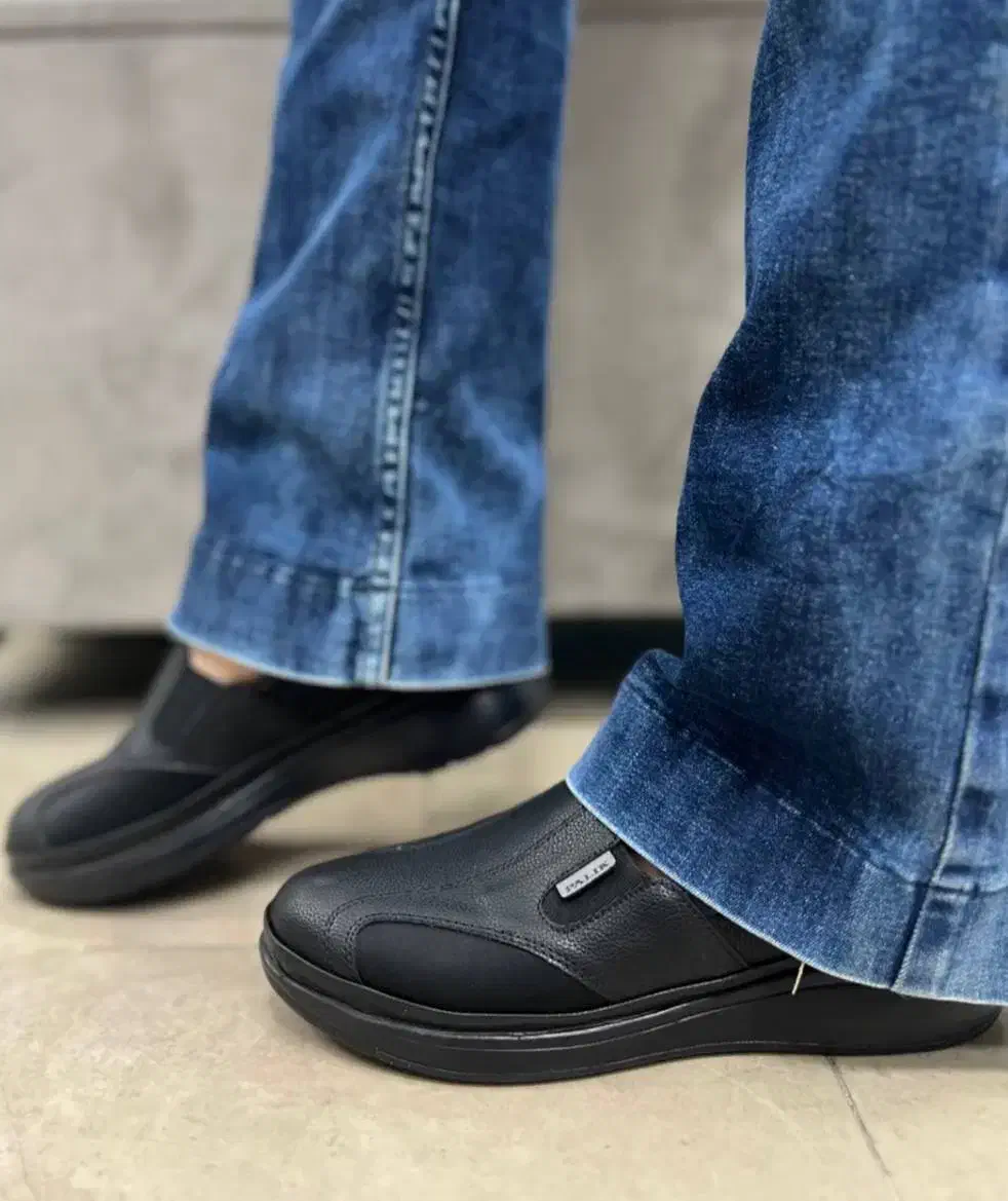 فروش ویژه کفش و دمپایی طبی|کیف، کفش، کمربند|هشتگرد, شهرک ولیعصر (مصلی)|دیوار