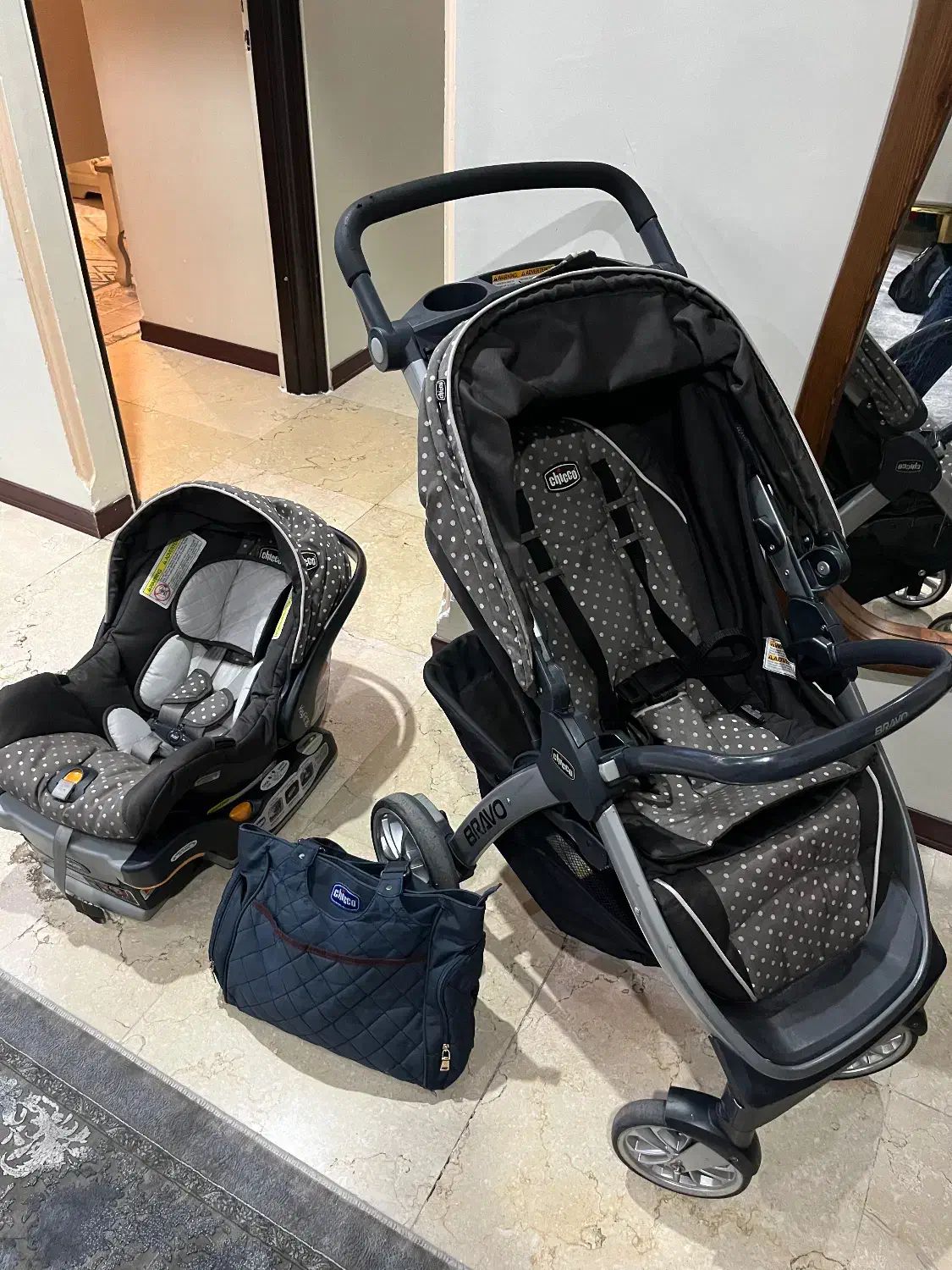 فروش کالسکه کریر و کیف چیکو براوو|کالسکه و لوازم جانبی|تهران, مجیدآباد|دیوار