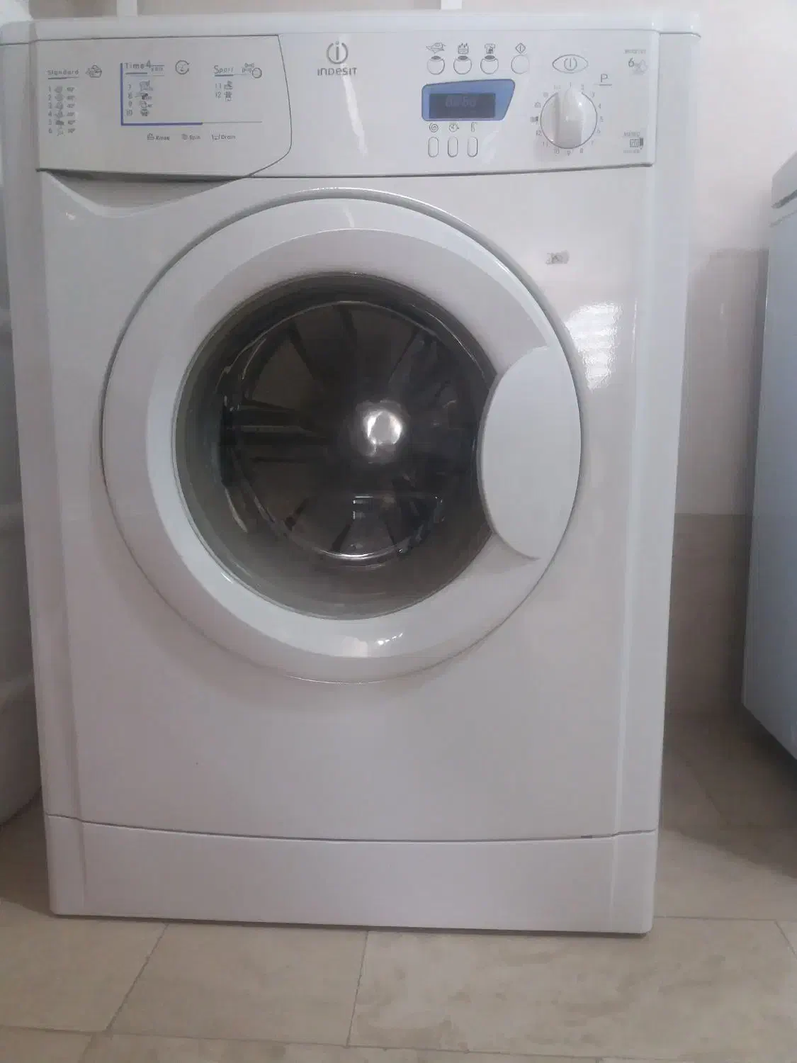 ماشین لباسشویی ۶ کیلویی|ماشین لباسشویی و خشک‌کن لباس|محمدشهر, جعفرآباد|دیوار