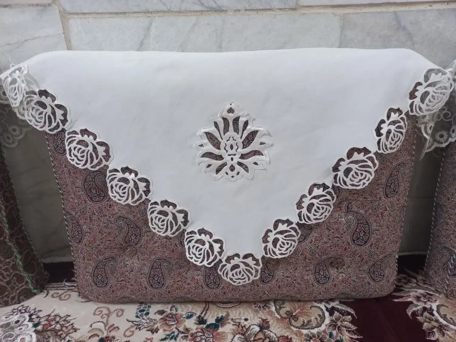 رو پشتی|پشتی|یزد, |دیوار