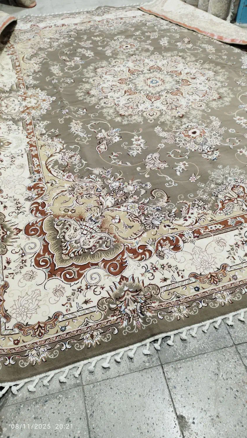 یک تخته ۱۲ متری نسکافه ای|فرش|پاکدشت, حصار امیر|دیوار