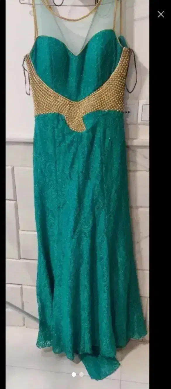 لباس مجلسی|لباس|قم, شهر قائم|دیوار