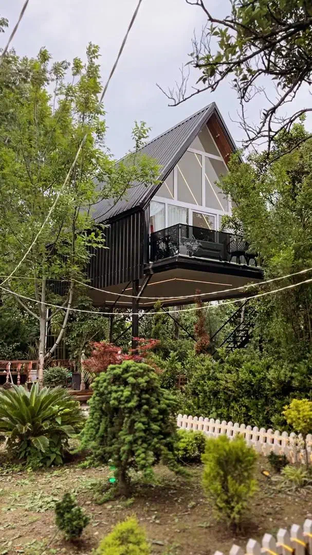 کلبه جنگلی تک خواب با صبحانه رایگان|اجارهٔ کوتاهمدت ویلا و باغ|رویان, |دیوار