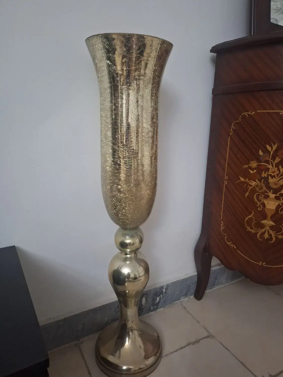 گلدان|صنایع دستی و سایر لوازم تزئینی|فردیس, نگارستان|دیوار