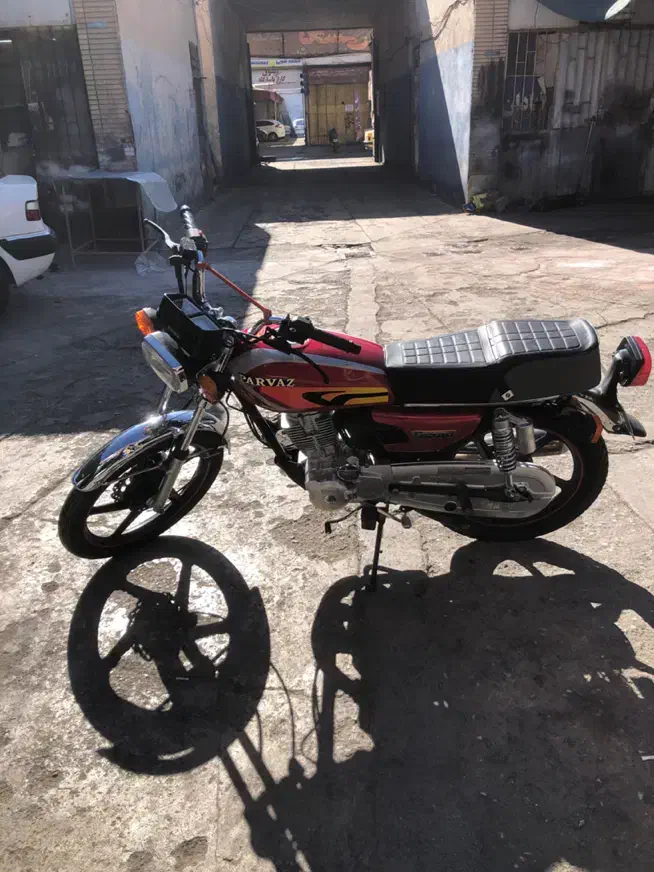موتور هندا ۲۰۰پرواز|موتورسیکلت|شاهین‌شهر, سعدی شمالی|دیوار