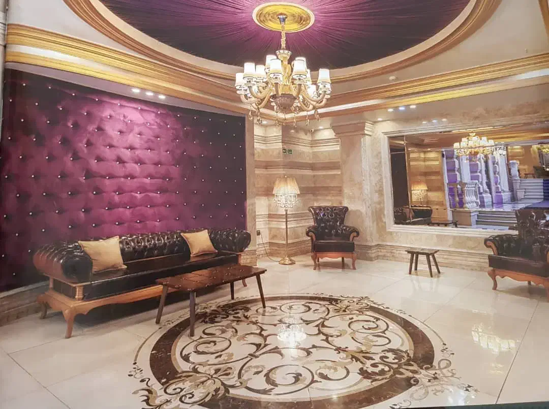 ۷۰ متر ۱ خواب برج باغ کلاسیک رویال با استخر