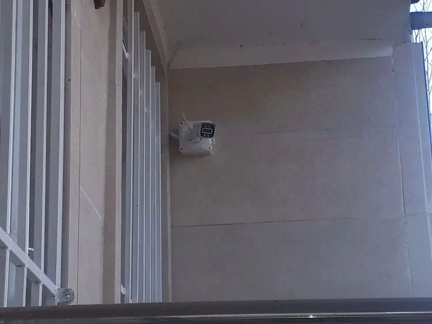 نصب و فروش دوربین مداربسته|دوربین مداربسته|لاهیجان, انقلاب|دیوار