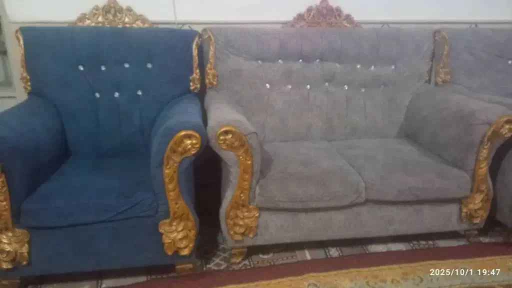 مبل درحد نو با جلو مبلی ودوتا میز|مبلمان خانگی و میز عسلی|آباده, |دیوار