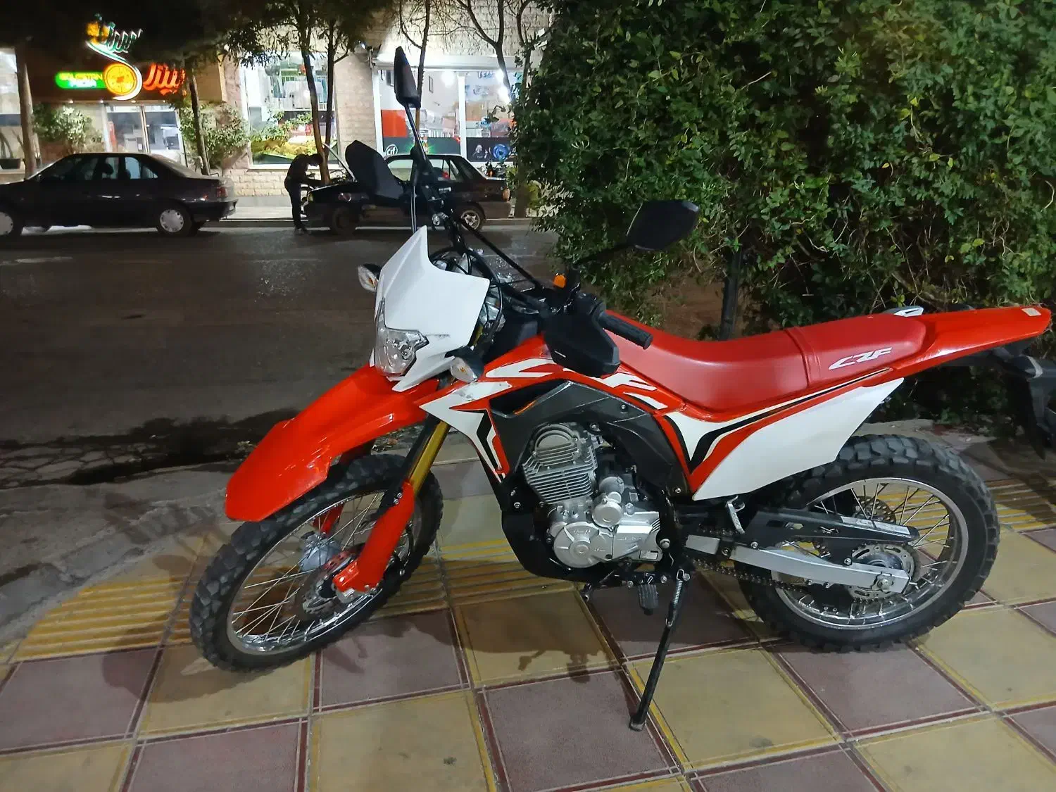 تریل توسن طرح crf ۲۵۰|موتورسیکلت|سبزوار, ولیعصر (نجار آباد)|دیوار