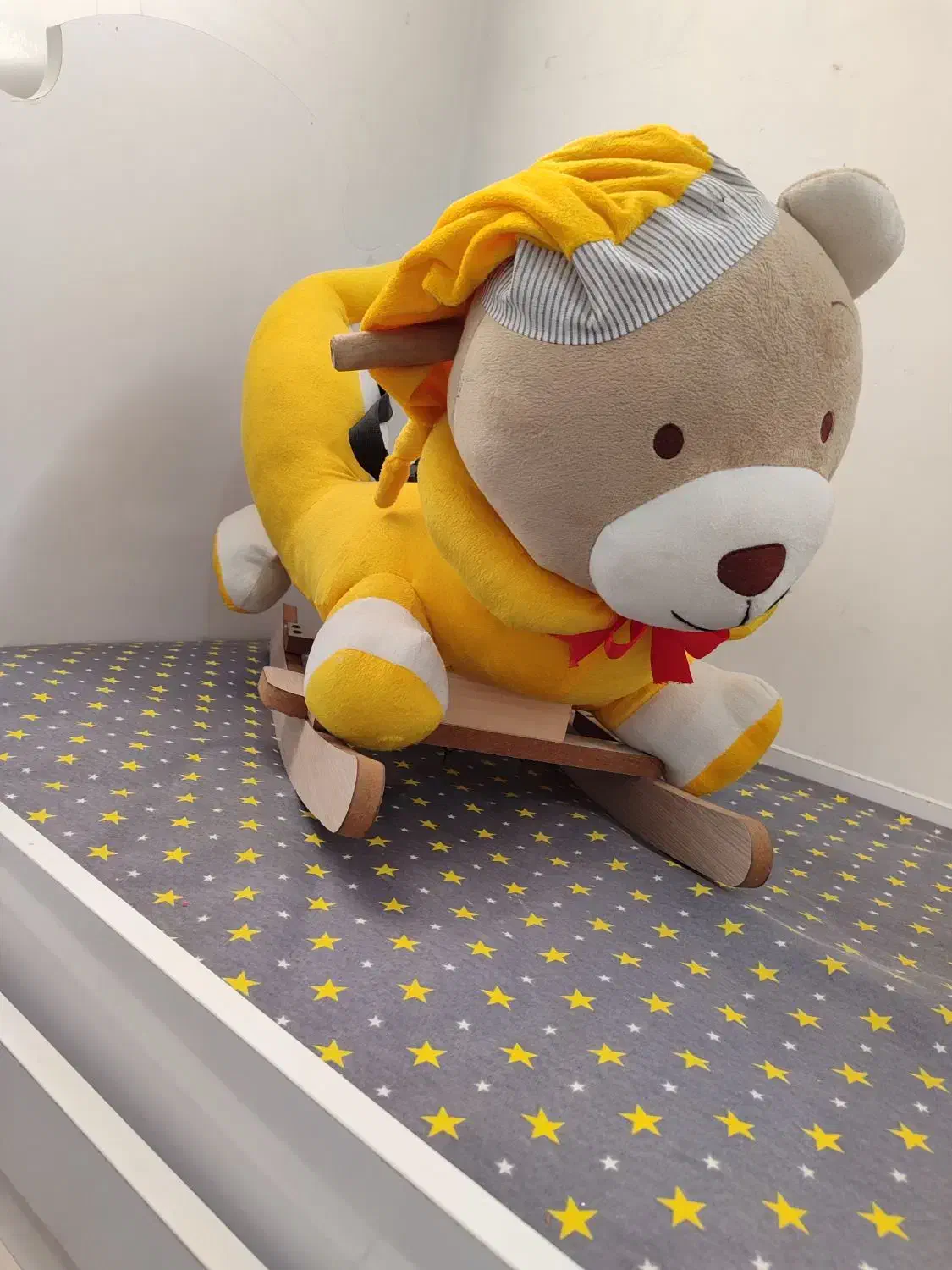 راکر نیازمند تعمیر|اسباببازی|شیراز, کوشک میدان|دیوار