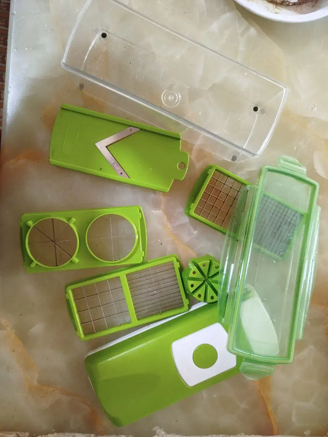 نایسر دایسر|خردکن، آسیاب، غذاساز|قم, نیروگاه|دیوار