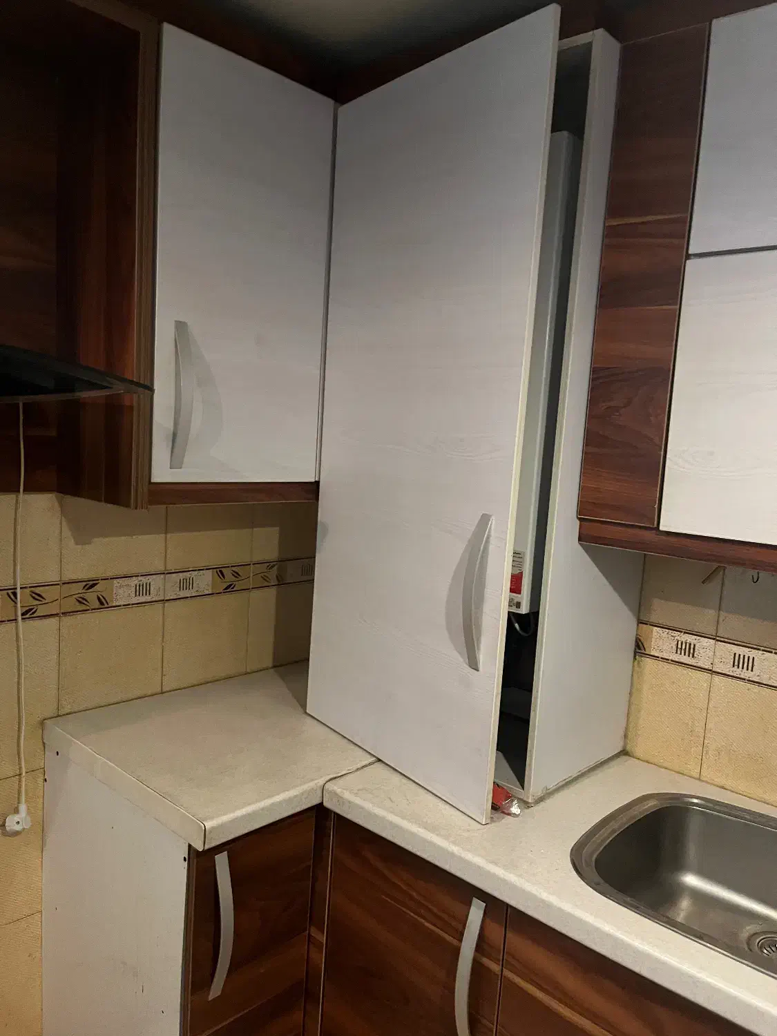 کابینت دست دوم|آب‌چکان و نظم‌دهنده ظروف|هشتگرد, فاز ۲ مهستان|دیوار