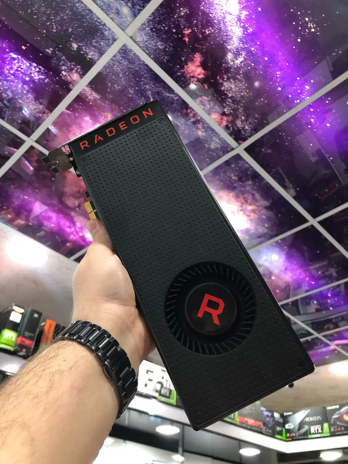 گرافیک Vega 64|قطعات و لوازم جانبی رایانه|اهواز, نادری|دیوار
