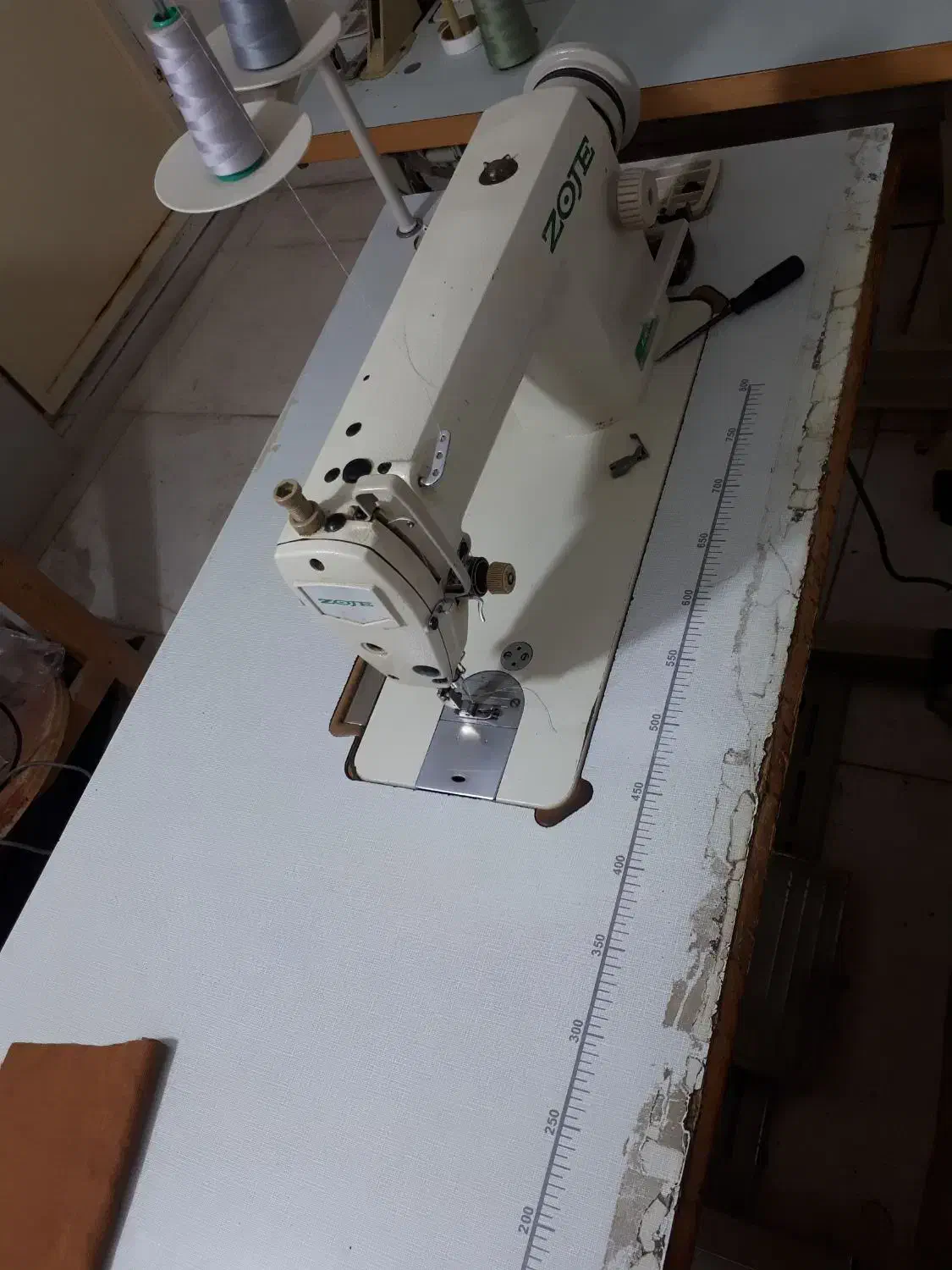 چرخ صنعتی زوجی|چرخ خیاطی و ریسندگی|چهارباغ, |دیوار