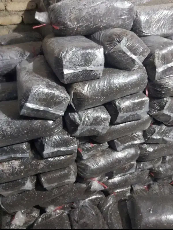 خاک برگ گلدان|گل و گیاه طبیعی|بسطام, |دیوار