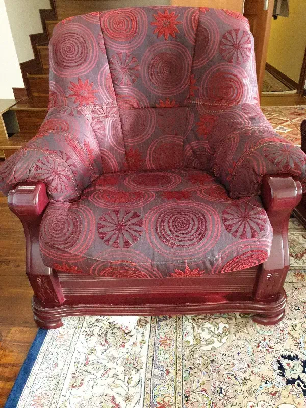 مبل راحتی با بدنه چوب و رویه های قابل جدا شدن|مبلمان خانگی و میز عسلی|دماوند, دماوند|دیوار