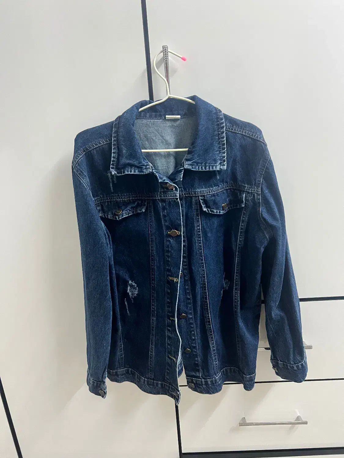 کت جین برشکا|لباس|رشت, چله خانه|دیوار