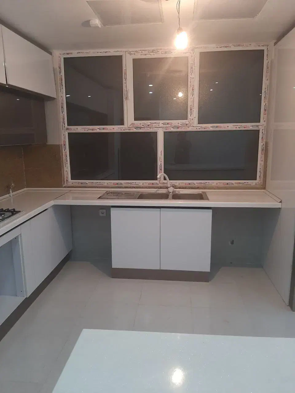 کابینت های گلس سفید اکلیلی وسیلورترک|مصالح و تجهیزات ساختمان|تهران, خلیج فارس|دیوار