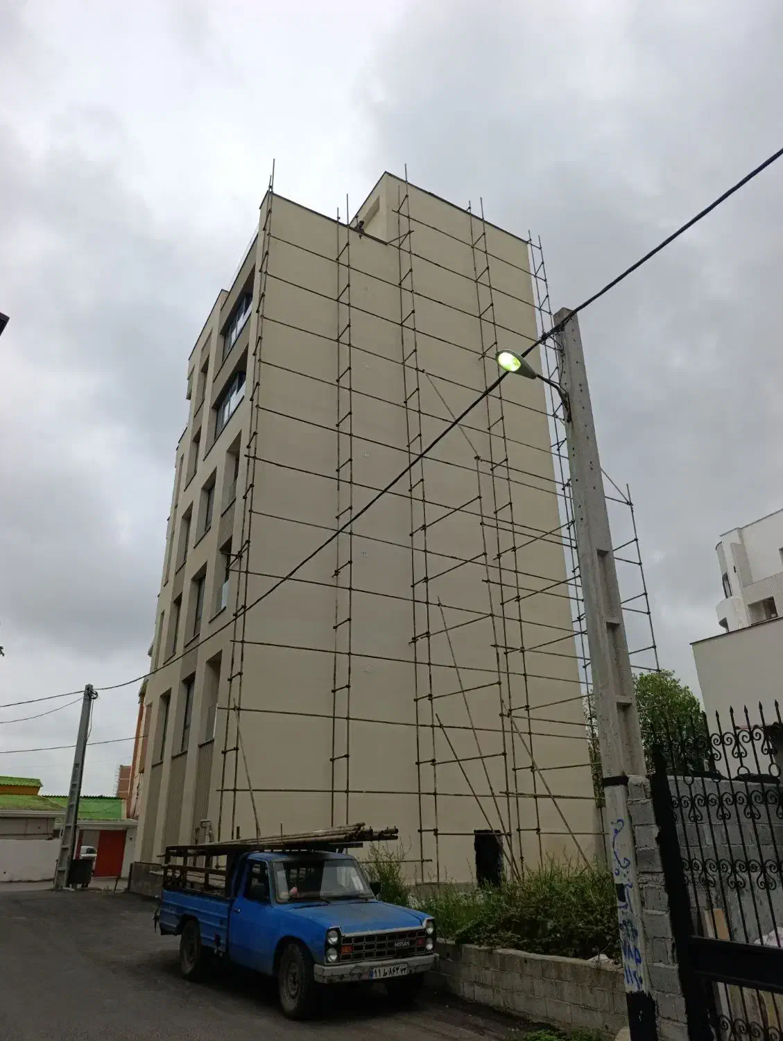 داربست|خدمات پیشه و مهارت|رویان, |دیوار