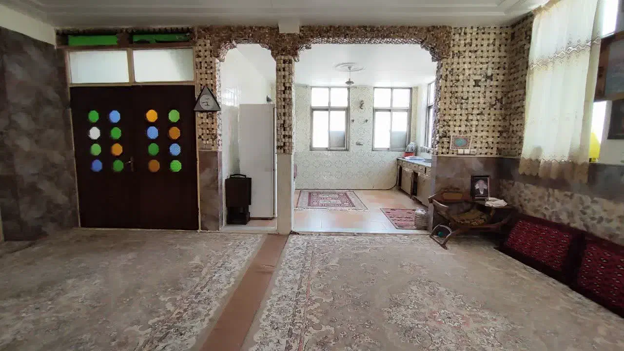 منزل سه طبقه ۱۹۰ متری|فروش خانه و ویلا|قم, پشت انبار نفت|دیوار