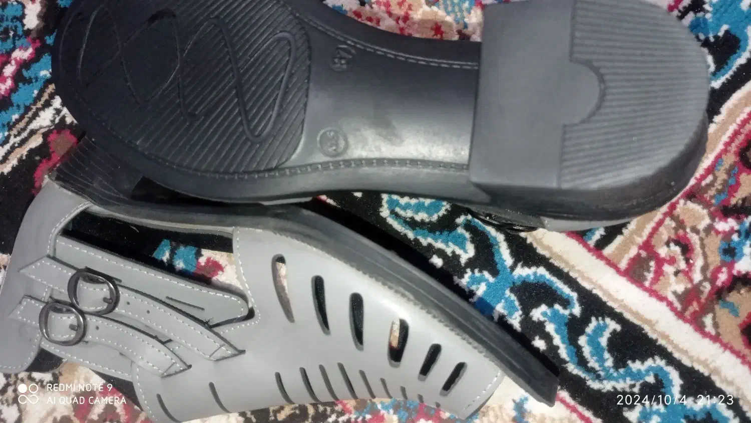 کفش|کیف، کفش، کمربند|بیرجند, |دیوار