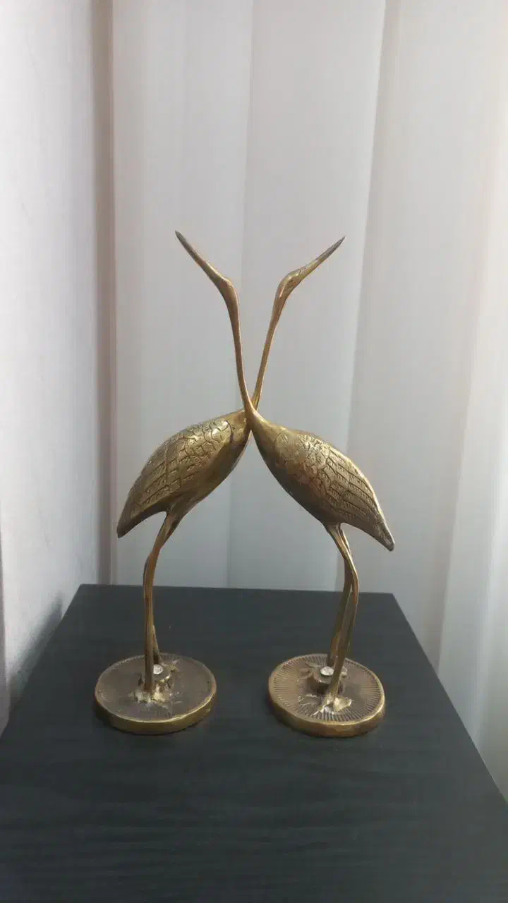 قو برنز|مجسمه، تندیس، ماکت|ری, سیزده آبان|دیوار