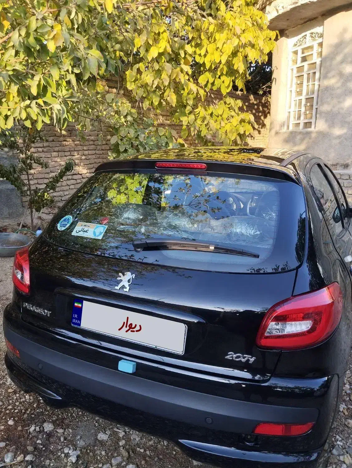 پژو ۲۰۷ سقف فلز مدل ۱۴۰۴|خودرو سواری و وانت|شیراز, شهرک سراج‎|دیوار