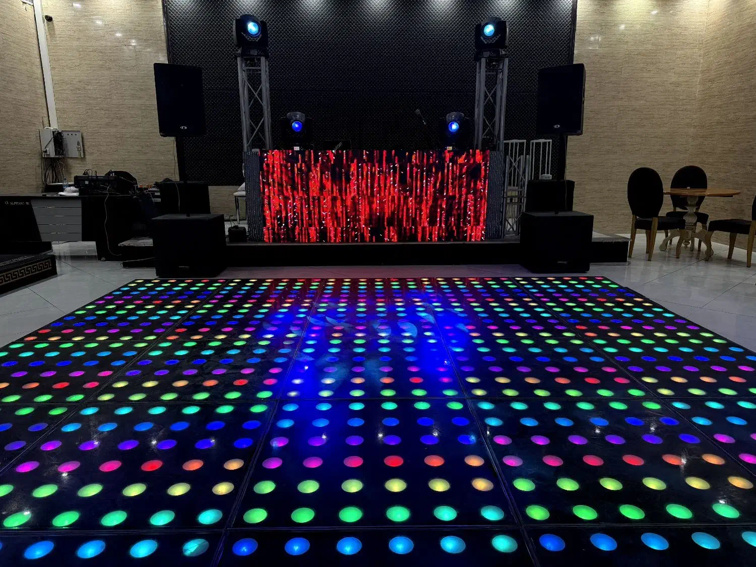 اجاره سالن باغ جهت مراسمات با تشریفات کامل|خدمات پذیرایی، مراسم|چهارباغ, |دیوار