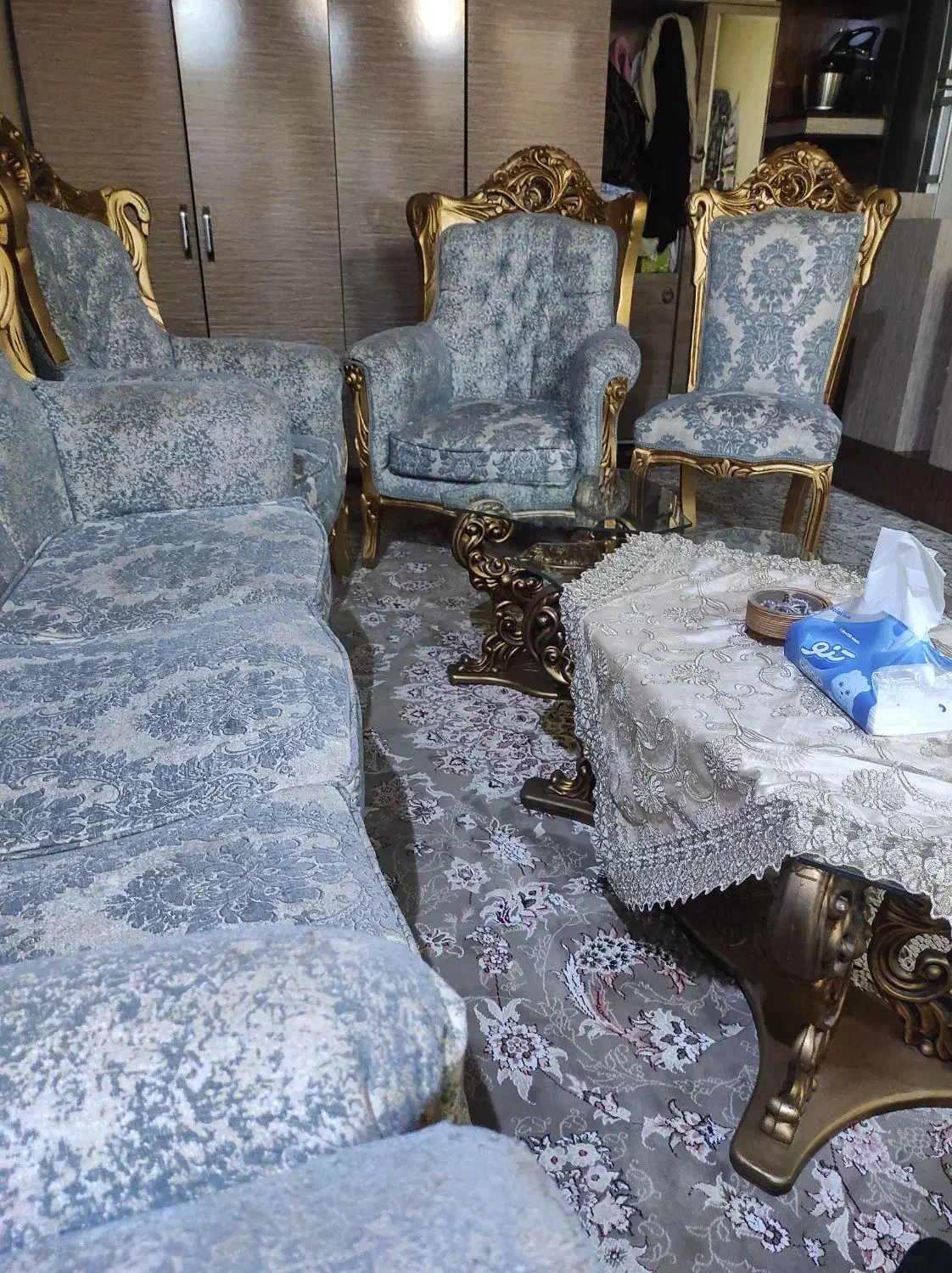 مبل ۹نفره به همراه میزعسلی|مبلمان خانگی و میز عسلی|مشهد, انصار|دیوار