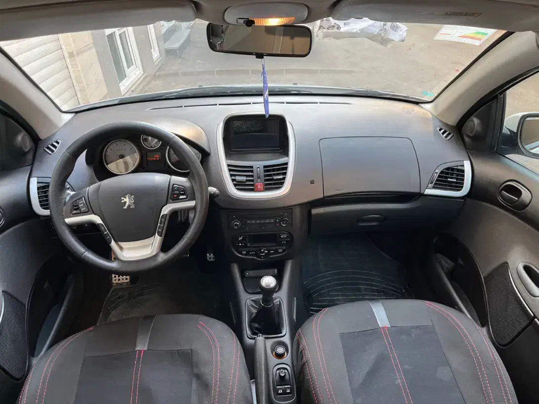 ۲۰۷ پانا ۱۴۰۱|خودرو سواری و وانت|یزد, |دیوار