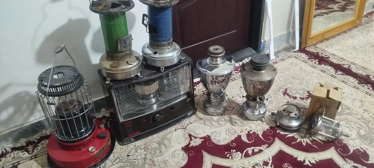 چراغ تیوست وسماورنفتی قدیمی|بخاری، هیتر، شومینه|سده (خراسان جنوبی), |دیوار