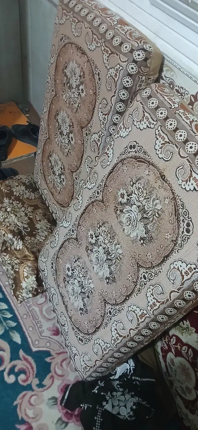 پشتی سالم دوعدد با مشتری راه میام|پشتی|چابهار, |دیوار