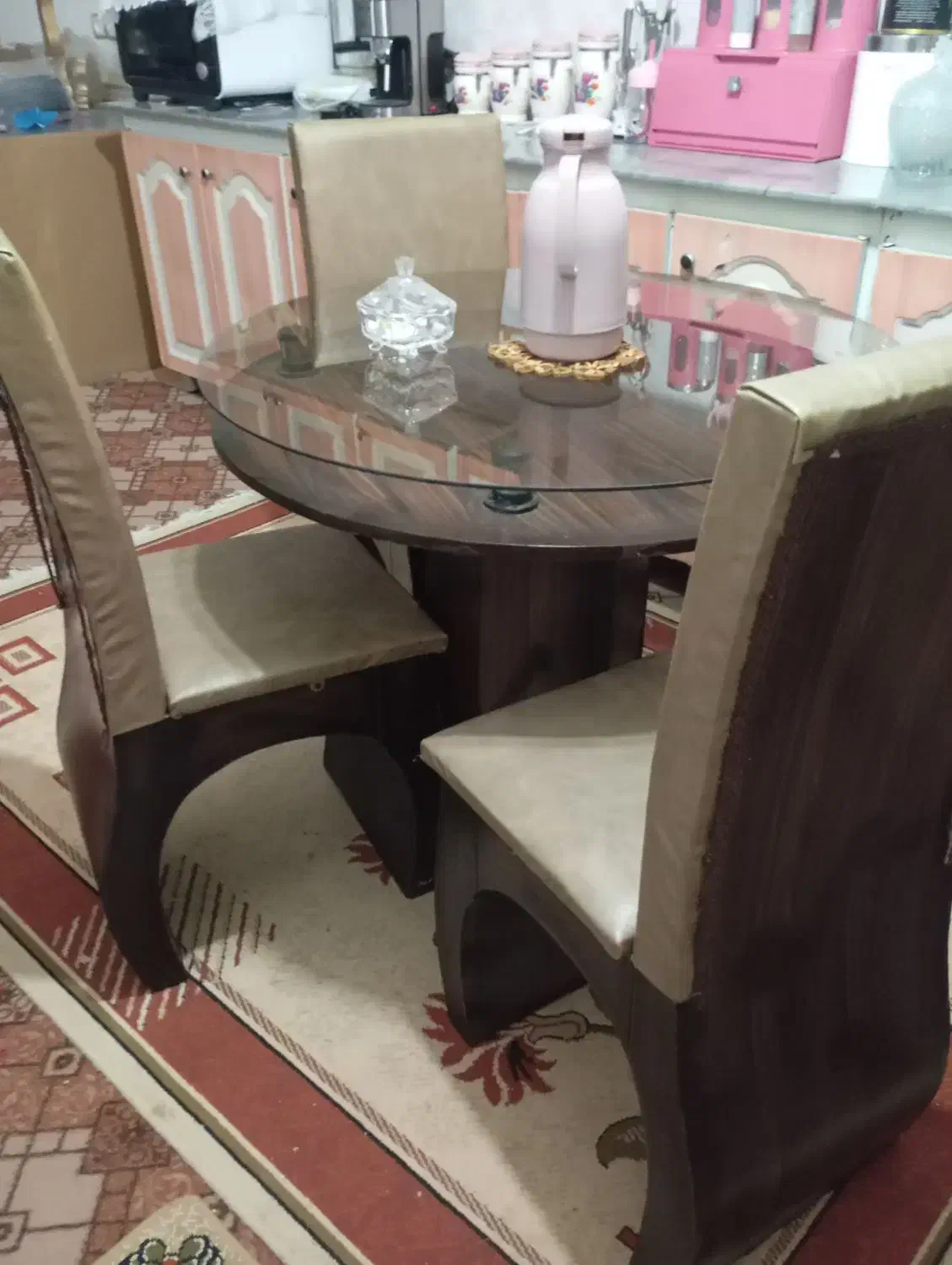 میز ناهارخوری شیک وتمیز|میز و صندلی غذاخوری|زاهدان, |دیوار