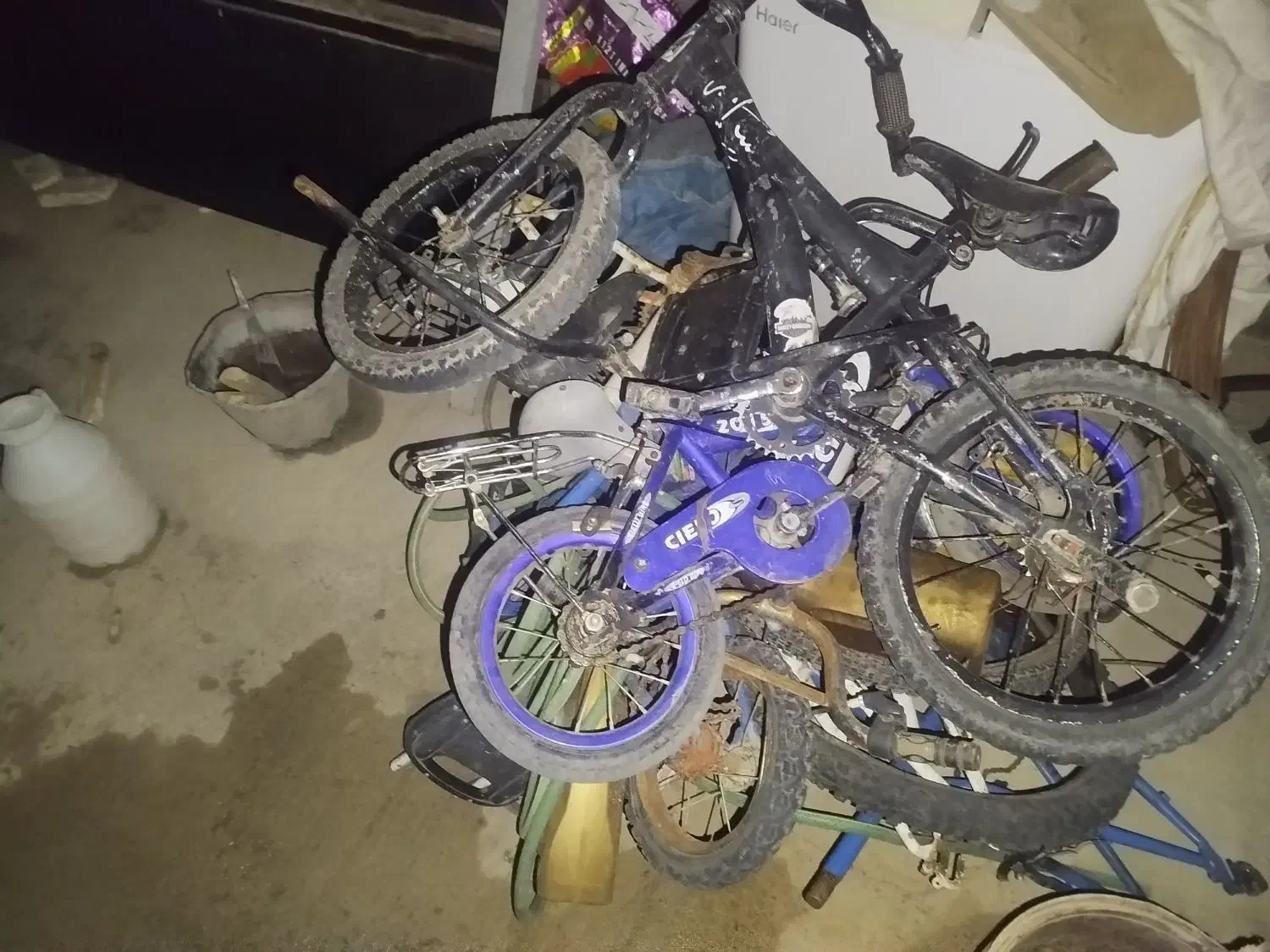 تعدادی چرخ نیاز به تعمیر|دوچرخه، اسکیت، اسکوتر|لردگان, |دیوار