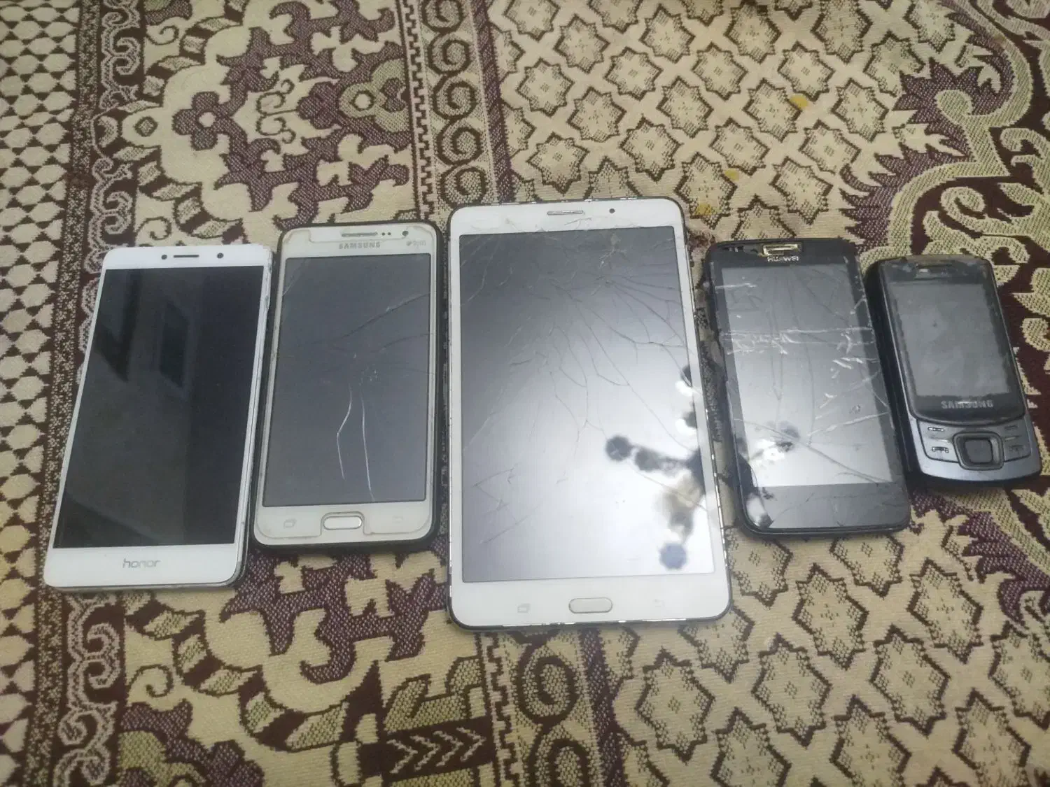 موبایل|موبایل|شیراز, کوشک میدان|دیوار