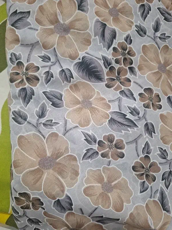 جنس چادری|لباس|خرم‌آباد, |دیوار