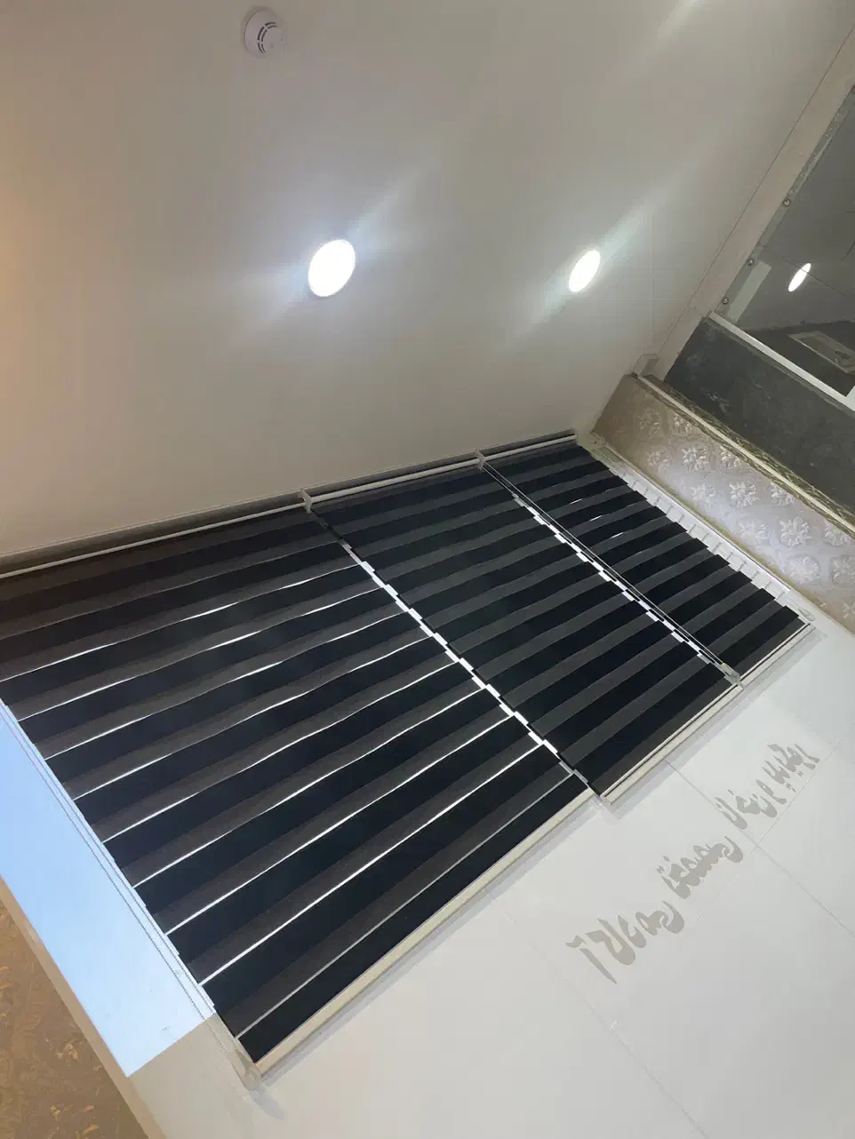 وسایل سالن ناخن و پدیکور|آرایشگاه و سالنهای زیبایی|فولادشهر, فولادشهر|دیوار