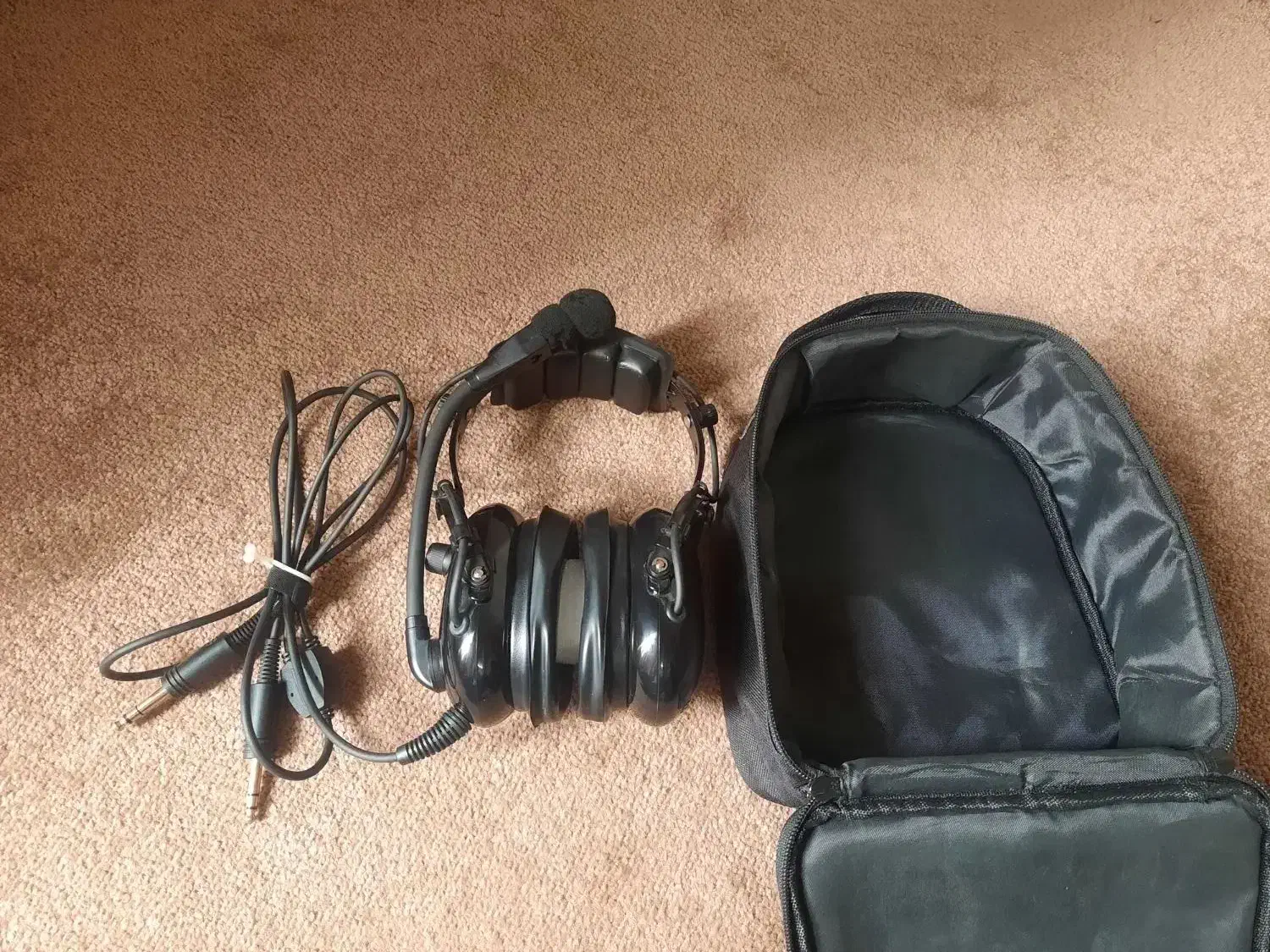 هدست خلبانی Rugged air ra900|قطعات و لوازم جانبی رایانه|تهران, سید خندان (جلفا)|دیوار