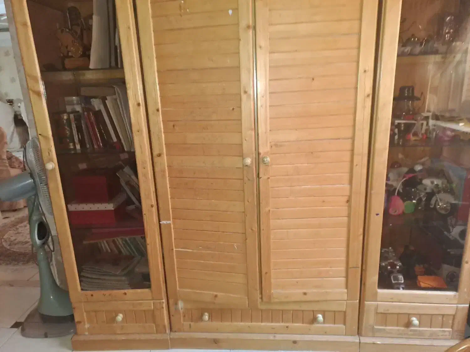 تخت یک نفره و کمد|تخت و سرویس خواب|کاشان, امیرکبیر|دیوار