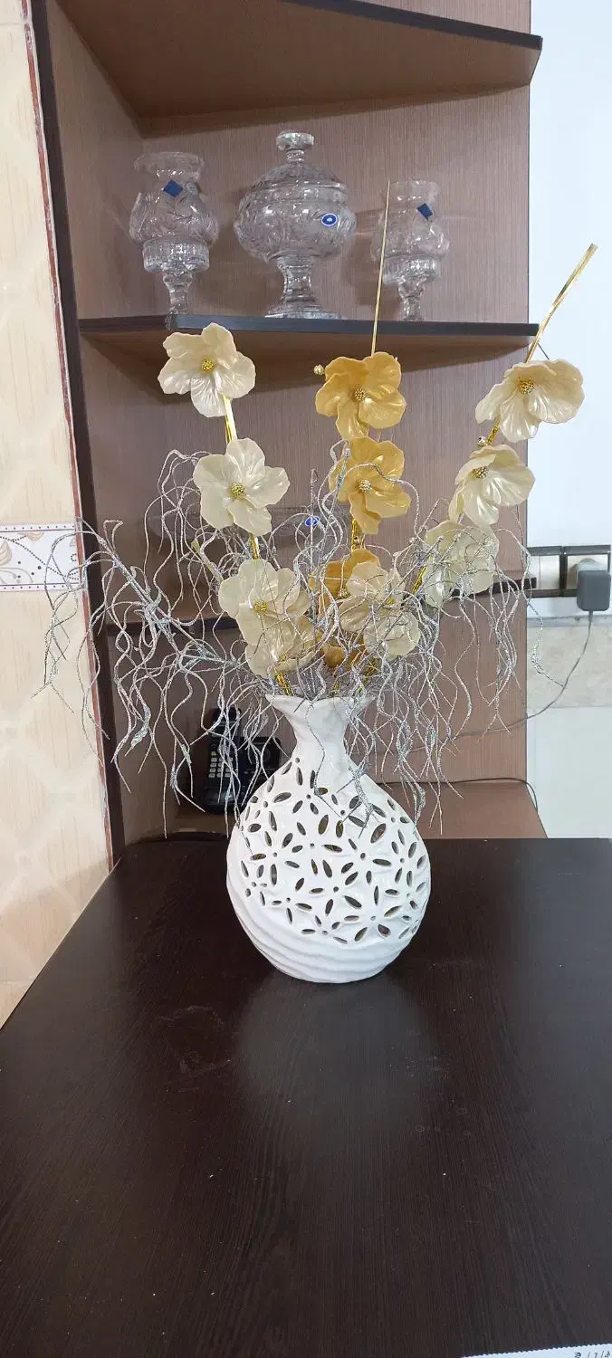 گل وگلدان|گل مصنوعی|قم, زنبیل آباد|دیوار