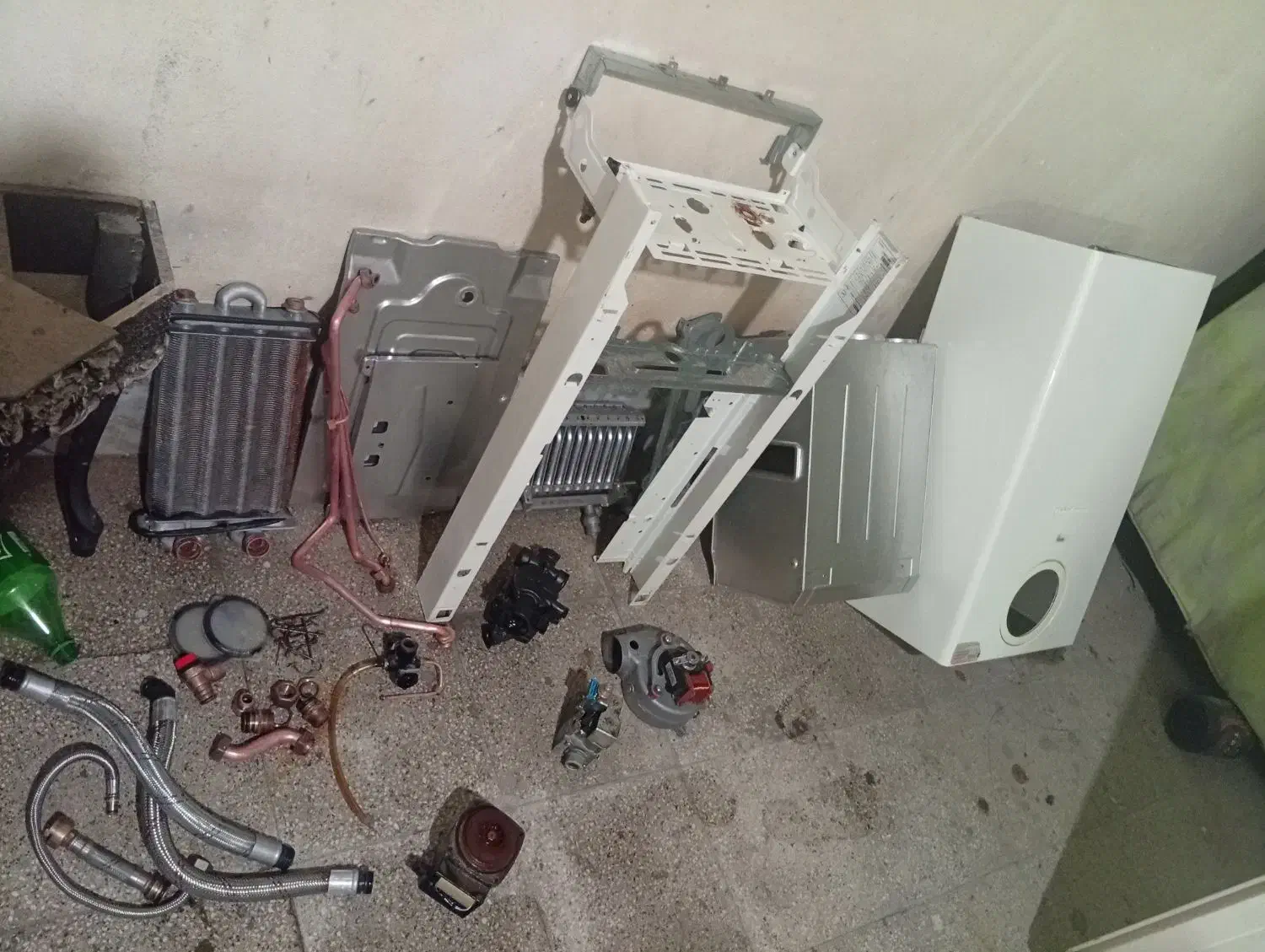 تعمیر سرویس پکیج رادیاتور آبگرمکن لوله کشی|خدمات پیشه و مهارت|تهران, نازیآباد|دیوار